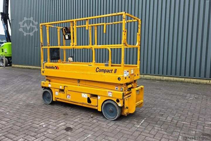 Scherenhebebühne Haulotte Compact 8 Electric, 8.2m Working Height, 350kg Cap