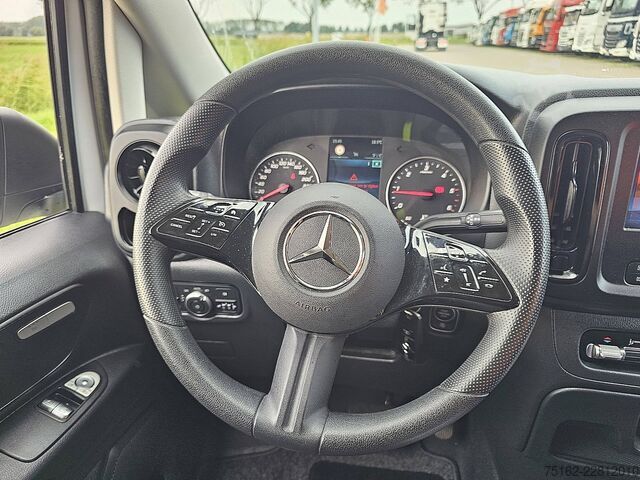 High-roof van MERCEDES-BENZ VITO 116 L3 XL Mbux Automaat!