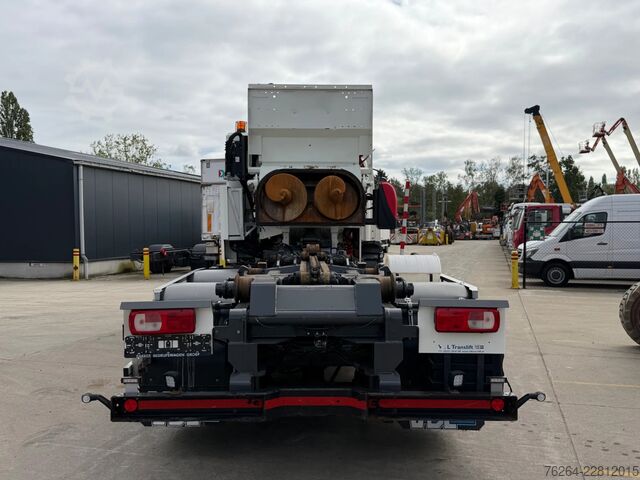 Container transportation DAF CF 330 6x2 ZEILADER+KETTINGSYSTEEM