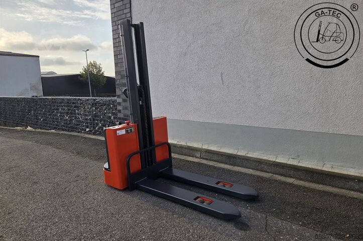 Manual stacker Linde MM10