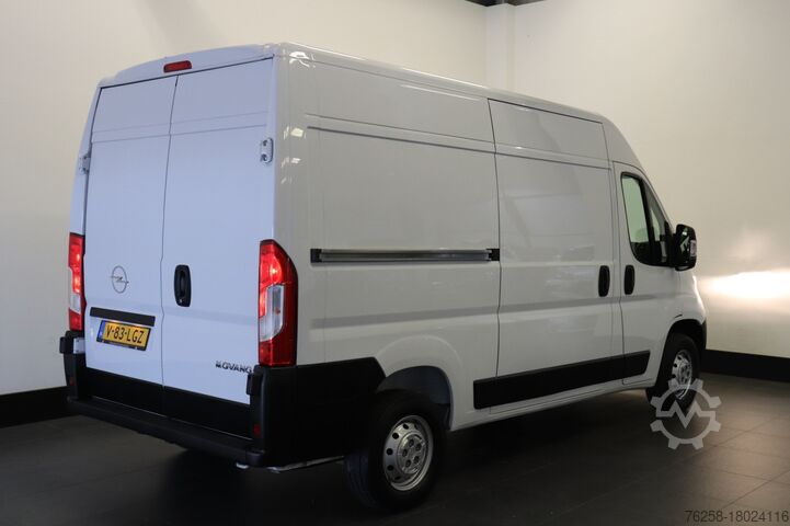 Delivery van Opel Movano 2.2D 120PK L2H2 EURO 6 - Airco - Cruise ...