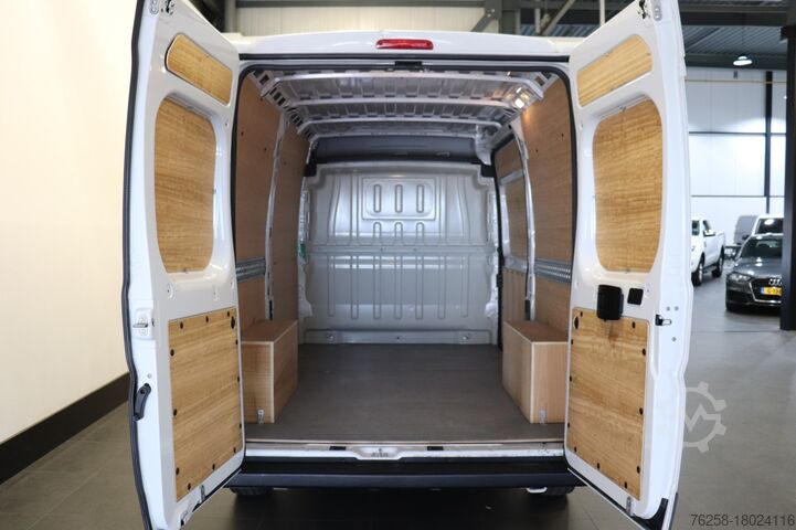 Delivery van Opel Movano 2.2D 120PK L2H2 EURO 6 - Airco - Cruise ...