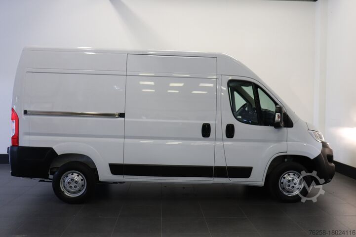 Delivery van Opel Movano 2.2D 120PK L2H2 EURO 6 - Airco - Cruise ...