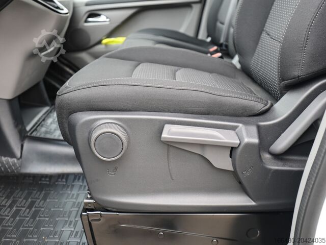 Panel van Maxus DELIVER 7