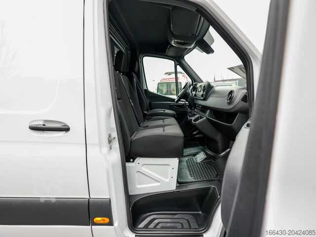 Panel van Mercedes-Benz Sprinter 317 CDI Kasten Hochdach Lang Navi Ka