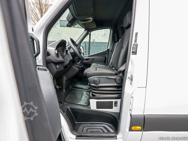 Panel van Mercedes-Benz Sprinter 317 CDI Kasten Hochdach Lang Navi Ka