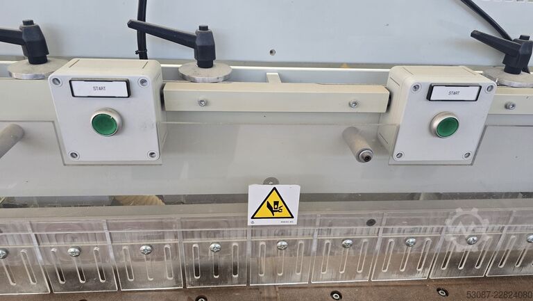 CNC-Bohrmaschine OMAL Insert 900