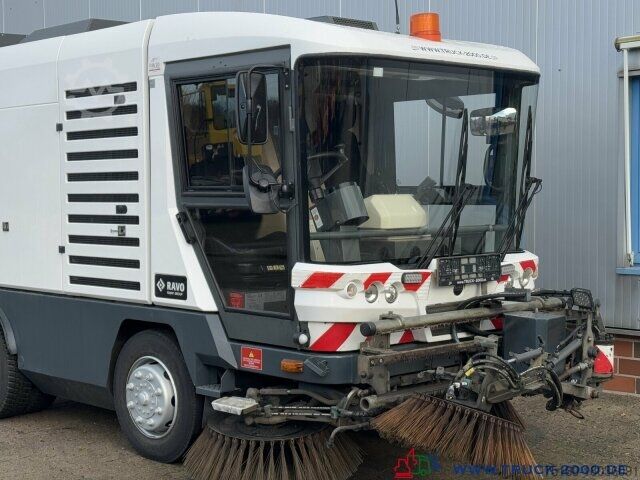 Road sweeper Ravo Ravo 540 3 Besensystem Sweeper + Sprühen 50 Km/h
