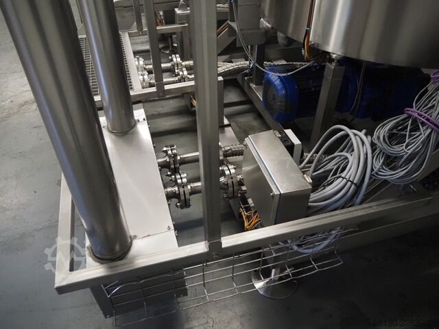  Terlet 2x 1000 liter ketels met lift