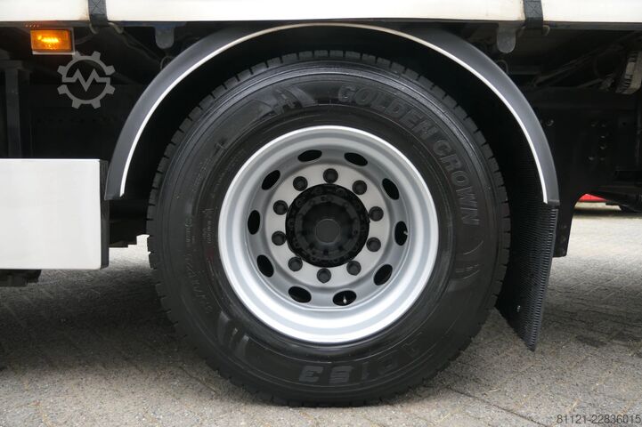 Sliding tarpaulin Scania G320 NGS | Sliding curtains | Dhollandia 2000Kg...