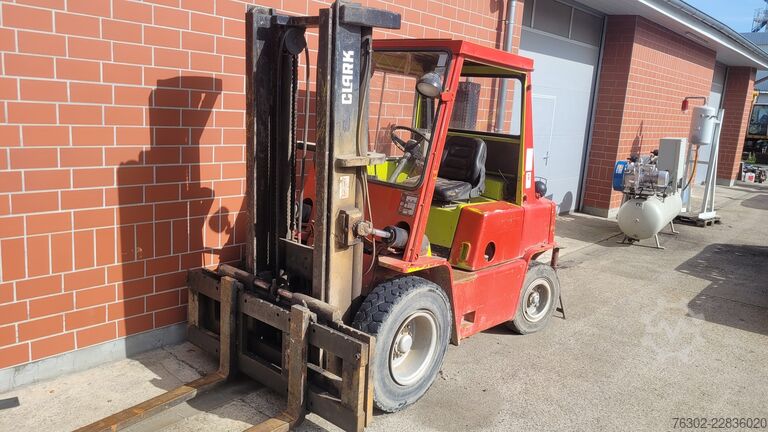 Front loader forklift CLARK G 500 Y 60 PD 3 to Diesel Kabine Heizung