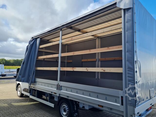Curtain sider van Renault Master 35 Pritsche SchiebePlane Schlafkabine
