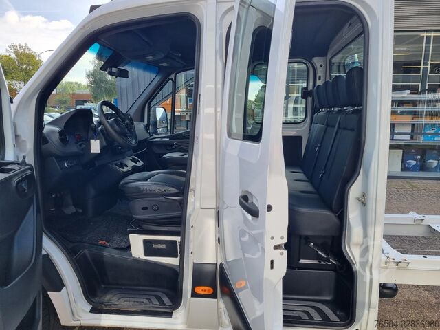 Chassis cab Mercedes-Benz Sprinter 319 CDI Chassis cabine DC 6 Zits Euro 6E