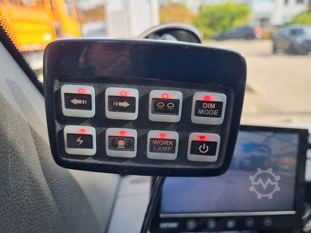 Chassis cab Mercedes-Benz Sprinter 319 CDI Chassis cabine DC 6 Zits Euro 6E