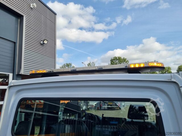 Chassis cab Mercedes-Benz Sprinter 319 CDI Chassis cabine DC 6 Zits Euro 6E