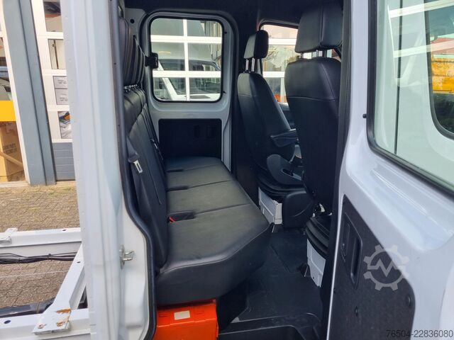 Chassis cab Mercedes-Benz Sprinter 319 CDI Chassis cabine DC 6 Zits Euro 6E