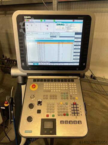 HSC Bearbeitungszentrum / 1800 Stunden Maho HSC 20 linear