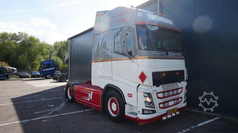 Gefährliche Stoffe Volvo FH500 ADR GLOBETROTTER SHOWTRUCK