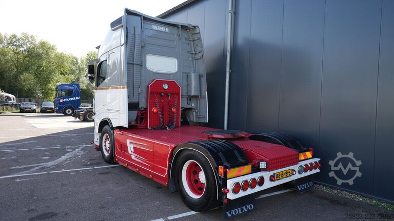 Gefährliche Stoffe Volvo FH500 ADR GLOBETROTTER SHOWTRUCK