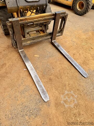  JCB TLT30D