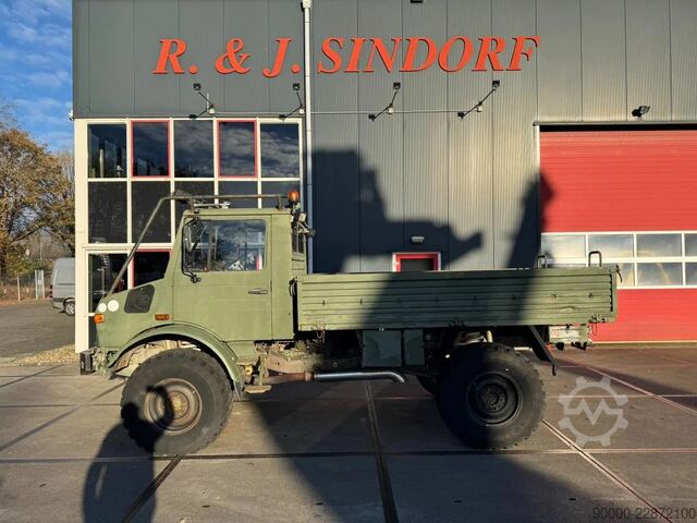 Standard-SZM Unimog U1300