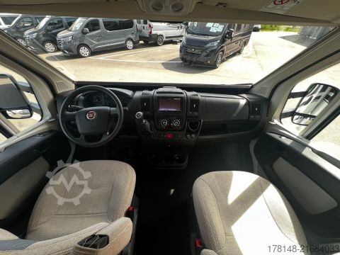 Wohnwagen/Wohnmobil Carado A 464