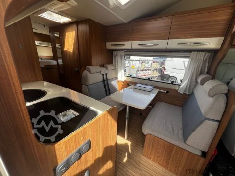 Wohnwagen/Wohnmobil Carado A 464