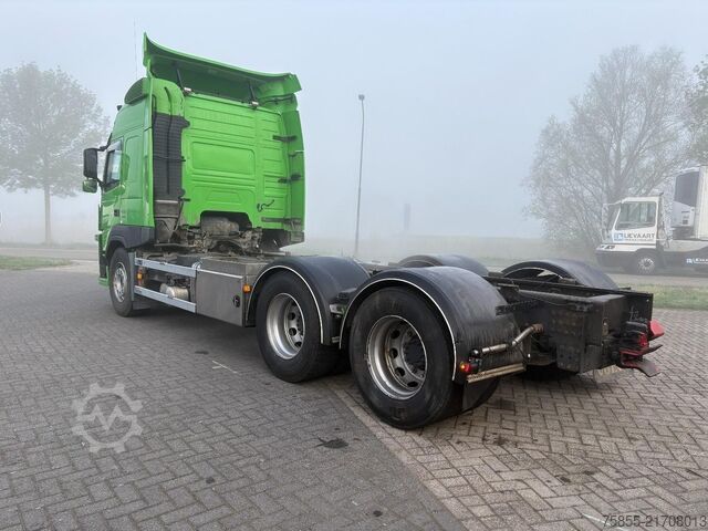 Chassis cab Volvo FM450 6x2 / Euro 6 / Chassis / 331.000 KM