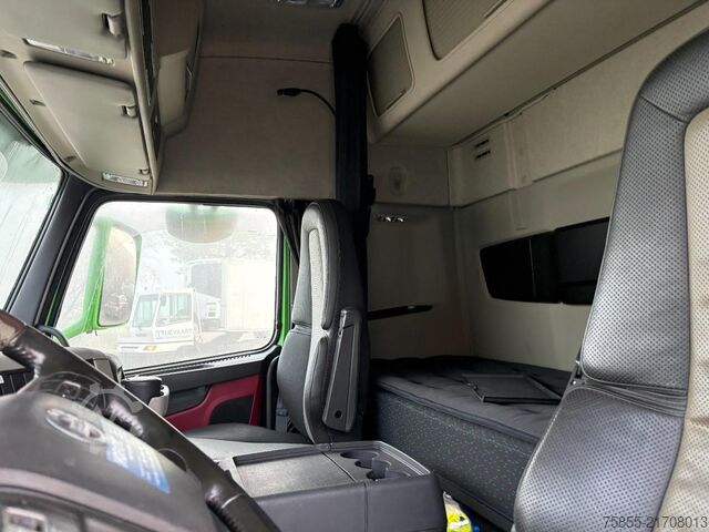 Chassis cab Volvo FM450 6x2 / Euro 6 / Chassis / 331.000 KM