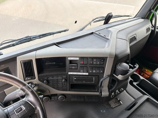 Chassis cab Volvo FM450 6x2 / Euro 6 / Chassis / 331.000 KM