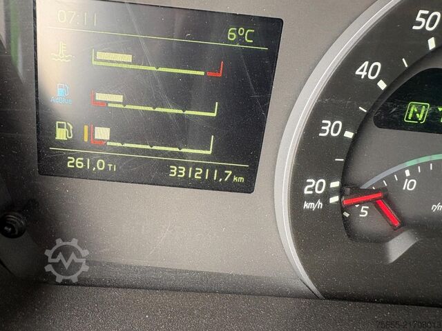 Chassis cab Volvo FM450 6x2 /  Euro 6 / Chassis  / 331.000 KM