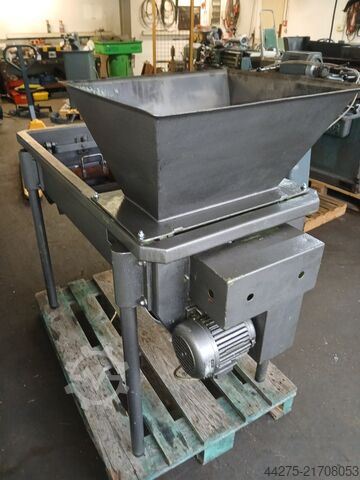 Chip screen, screening machine, vibrating screen Schwanog Rapid SBM 63 GDS