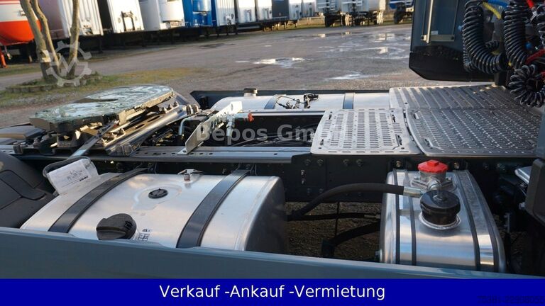 Standard tractor unit DAF XG FT 530- Kipphydraulik-Retarder-2-Tanks