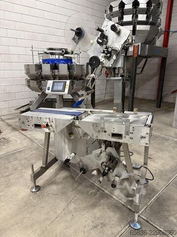 Top and bottom labelling machine with conveyor Unknown 
