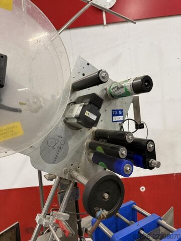 Marel top and bottom labelling machine with conveyor Marel 