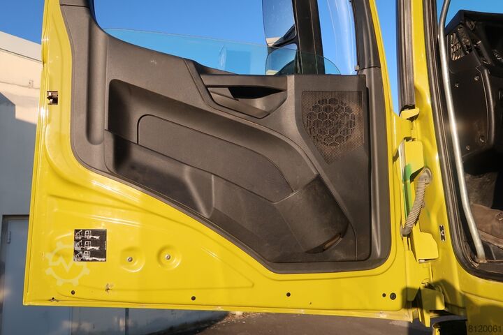 Kipper LKW Mercedes-Benz 3251 K 8x4 Wechselsystem