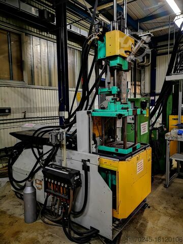 Injection moulding machine 2001 ARBURG 270 S 150-60 U - ALLROUNDER 270 S 150-60 U - ALLROUNDER