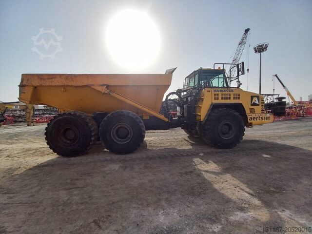 Dumper Komatsu HM400-3R (4 pcs available in Abu Dhabi)