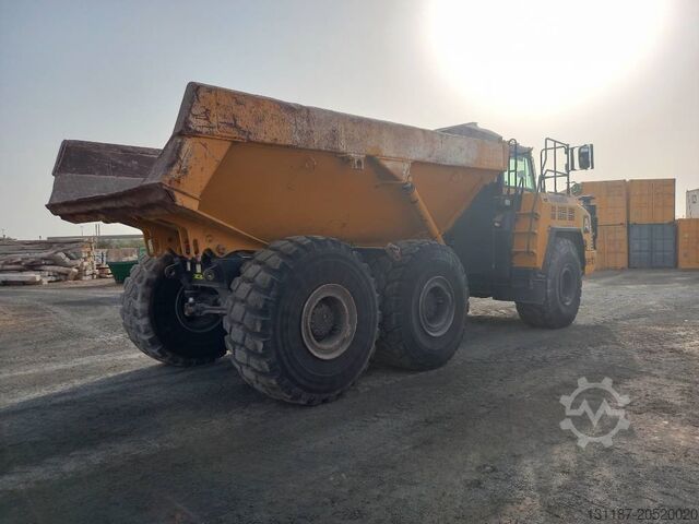 Dumper Komatsu HM400-3R (4pcs available in Abu Dhabi)