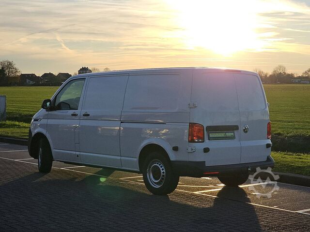 High-roof van VOLKSWAGEN TRANSPORTER 2.0 TDI L2H1 Navi 4 Motion