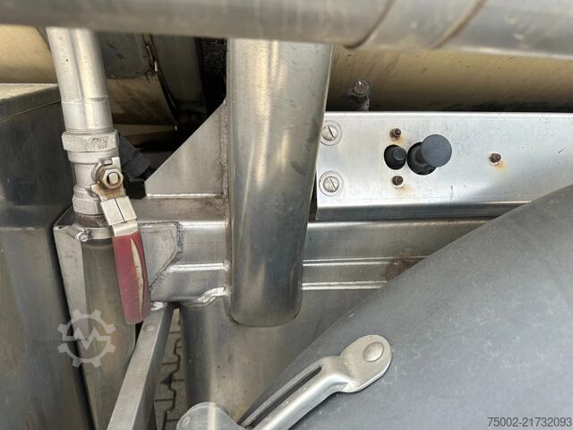 Food tanker Feldbinder LEBENSMITTEL / LEVENSMIDDELEN / FOOD / 33.500L ...