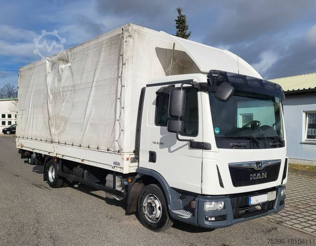 Curtain sider van MAN TGL 8.180 BL * Klima * AHK Kugel+Maul