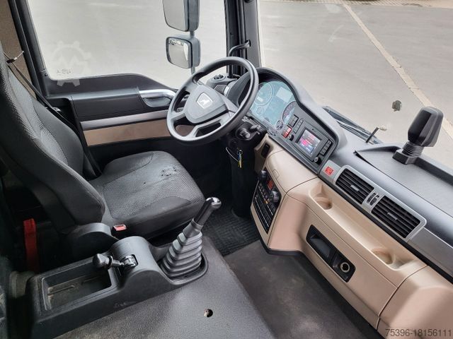 Curtain sider van MAN TGL 8.180 BL * Klima * AHK Kugel+Maul