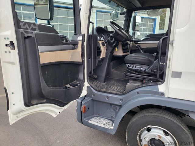 Curtain sider van MAN TGL 8.180 BL * Klima * AHK Kugel+Maul