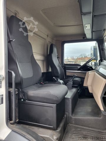 Curtain sider van MAN TGL 8.180 BL * Klima * AHK Kugel+Maul