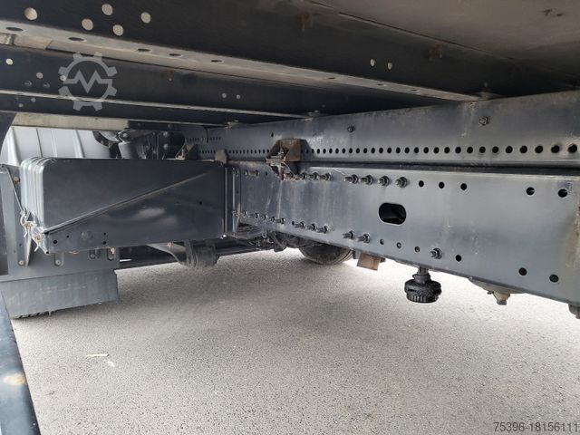 Curtain sider van MAN TGL 8.180 BL * Klima * AHK Kugel+Maul