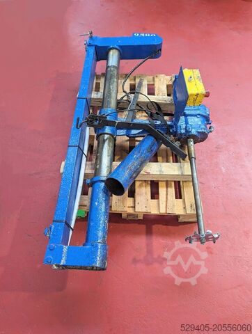 Concrete mixer sur potence murale