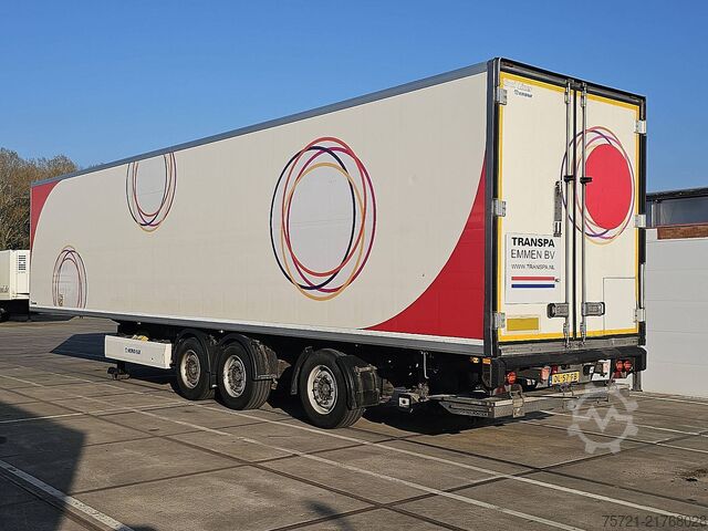 Refrigerated/frozen transport KRONE SD