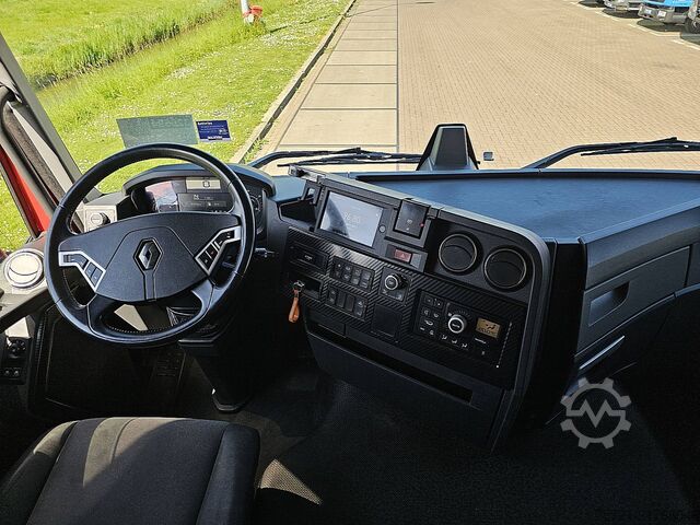 Standard-SZM RENAULT T 520