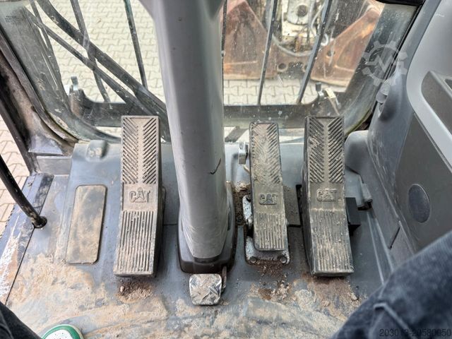 Mobile excavator CATERPILLAR M318D Mobilbagger *9.235 h *Schnellw. *Greifer